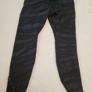 Nike azmetic print leggings